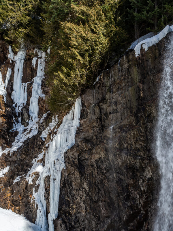 春末的冰雪瀑布 | Franklin Falls